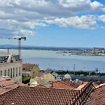 Lisbon Colours Bairro Alto Apartments